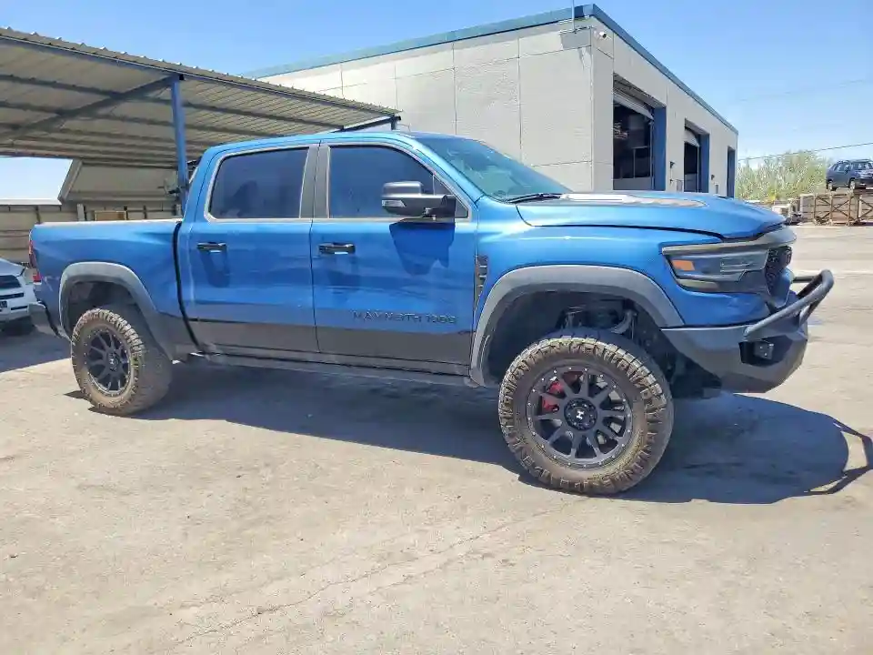 1C6SRFU9XRN201387 2024 RAM 1500-3