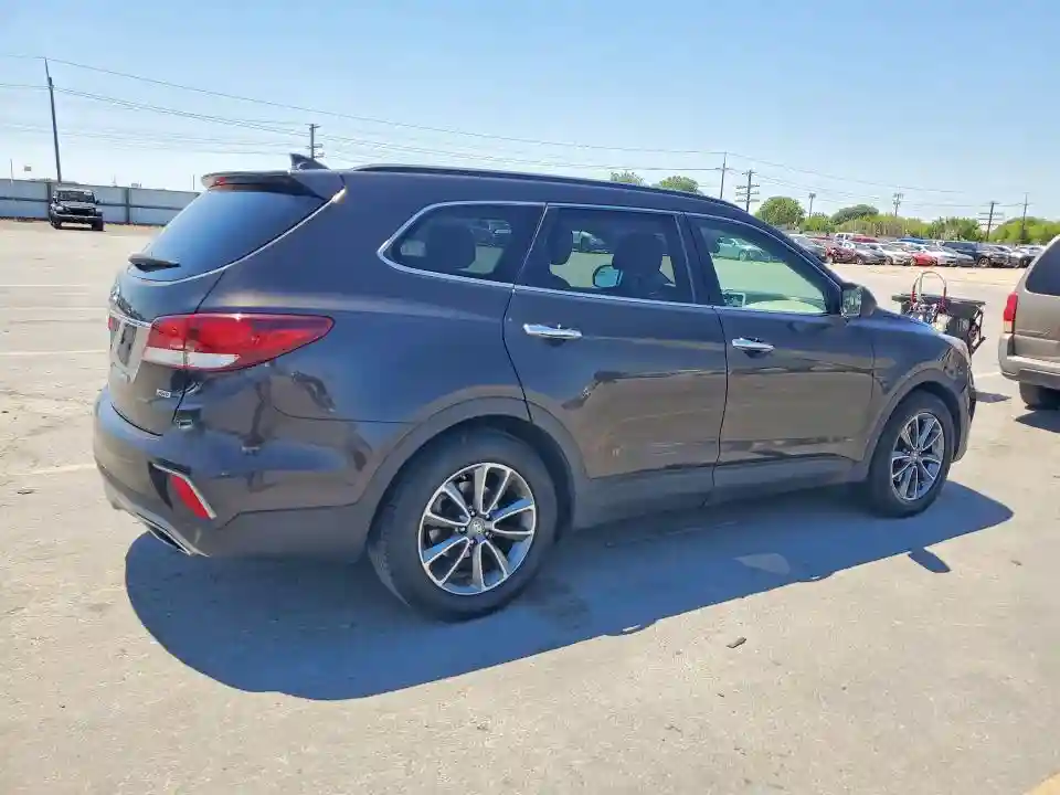 KM8SMDHF7HU176220 2017 HYUNDAI SANTA FE-2