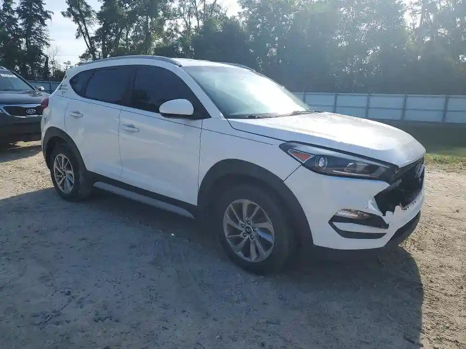 KM8J33A40JU665677 2018 HYUNDAI TUCSON-3