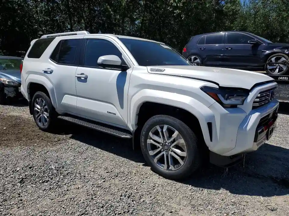 JTEVB5BR1T5028689 2026 TOYOTA 4RUNNER-3