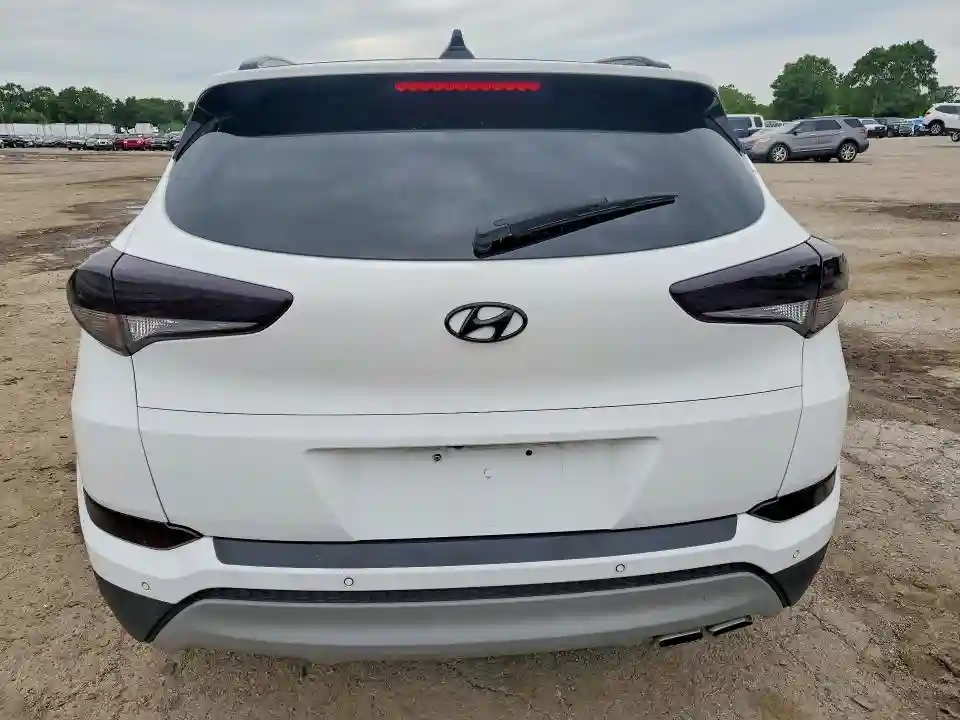 KM8J33A2XJU802493 2018 HYUNDAI TUCSON-5