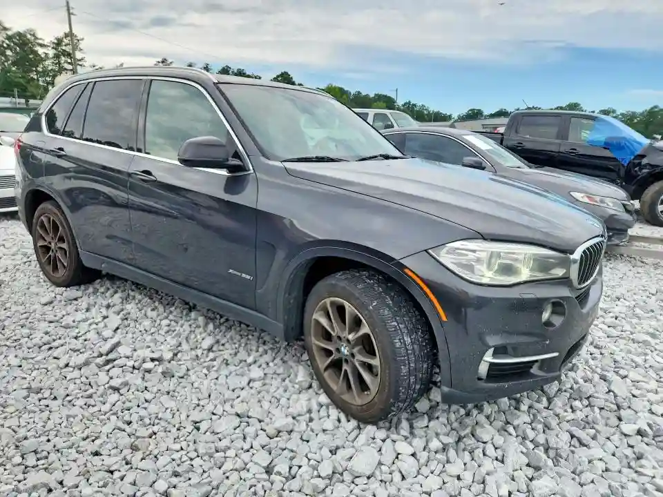 5UXKR0C54H0V67358 2017 BMW X5-3