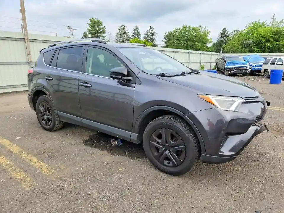 JTMBFREV9JJ216618 2018 TOYOTA RAV4-3