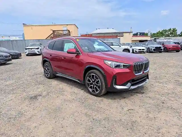 WBX73EF05T5425329 2026 BMW X1-2