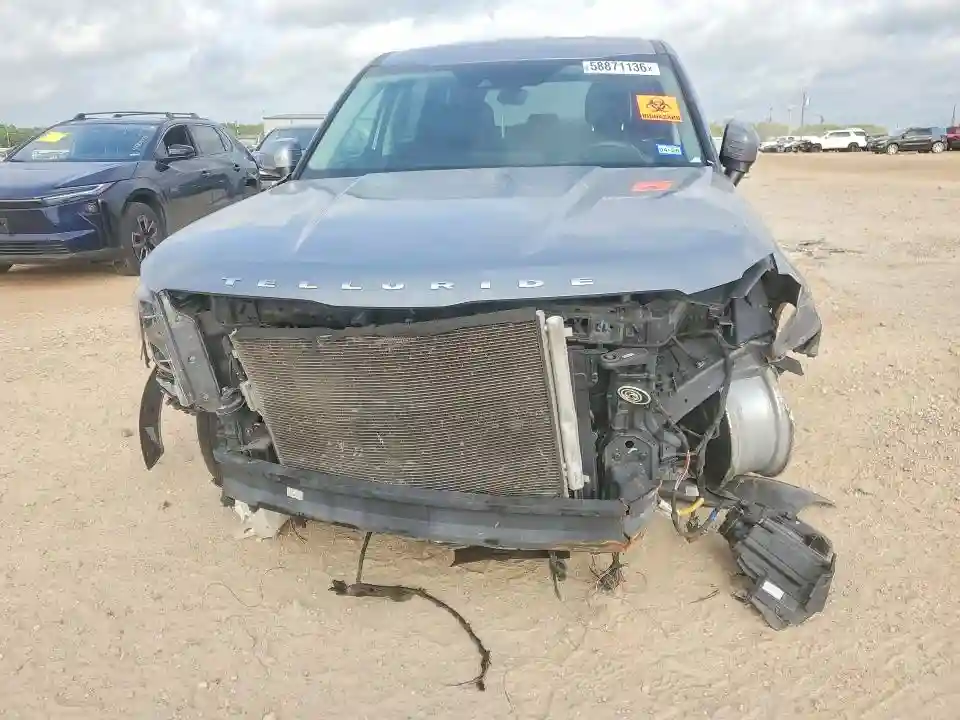 5XYP2DHC7NG229811 2022 KIA TELLURIDE-4