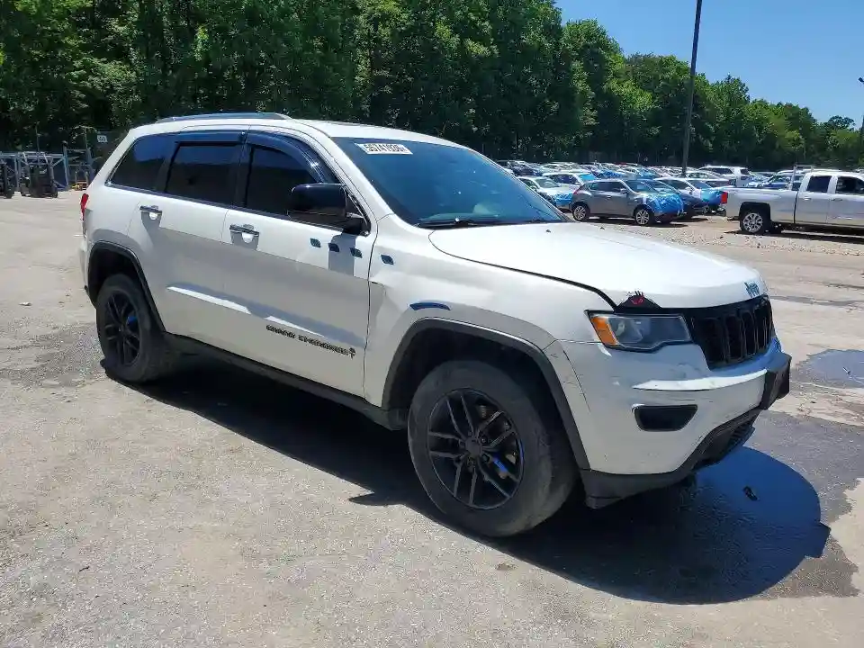 1C4RJFBG3JC236532 2018 JEEP CHEROKEE-3
