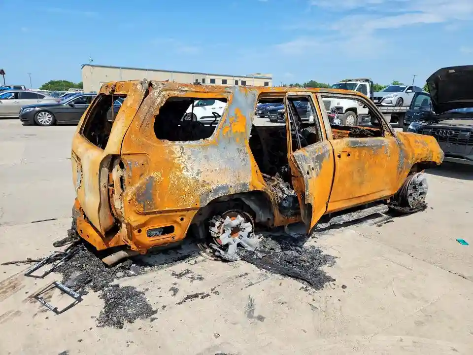 JTEBU5JR0F5272675 2015 TOYOTA 4RUNNER-2