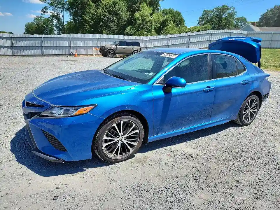 4T1B11HK3JU057462 2018 TOYOTA CAMRY-0