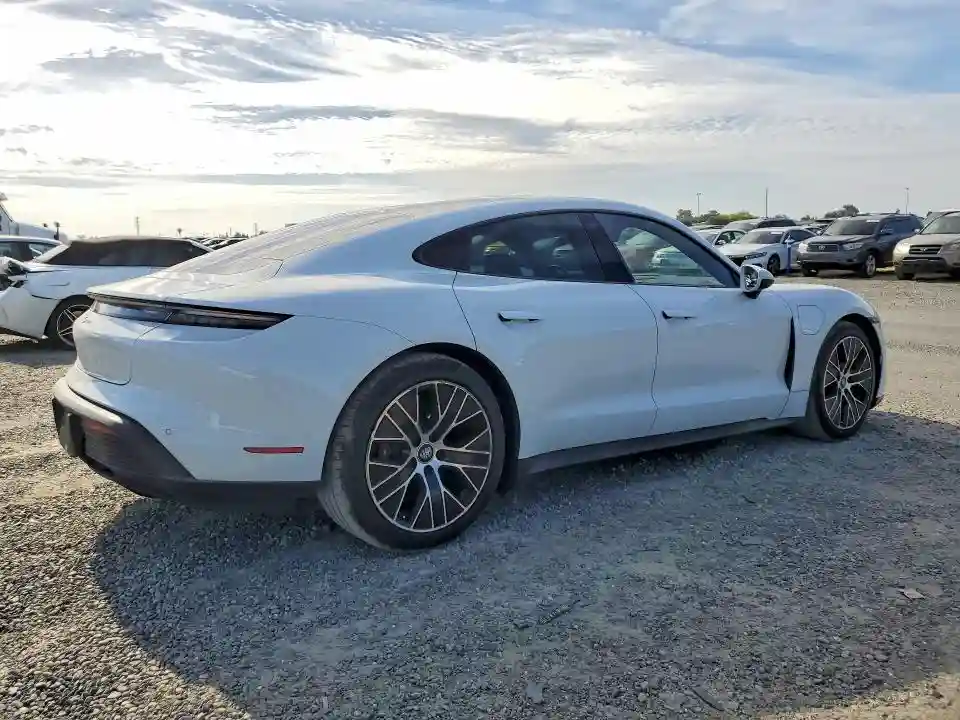 WP0AA2Y17MSA13853 2021 PORSCHE TAYCAN-2