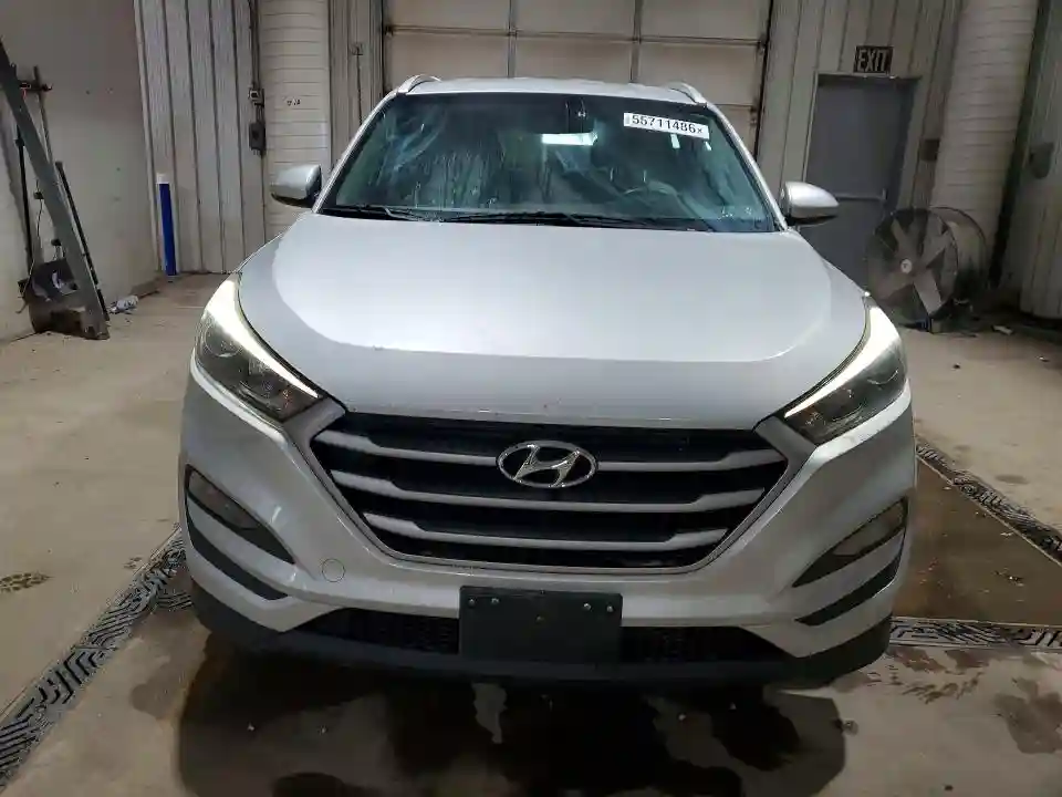 KM8J3CA46JU608111 2018 HYUNDAI TUCSON-4