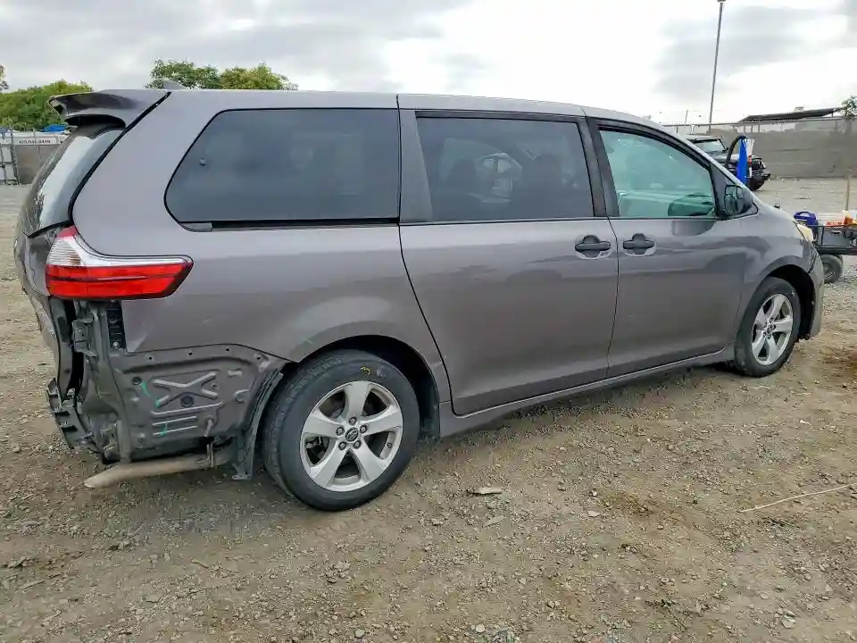5TDZZ3DC0KS969879 2019 TOYOTA SIENNA L 7-2