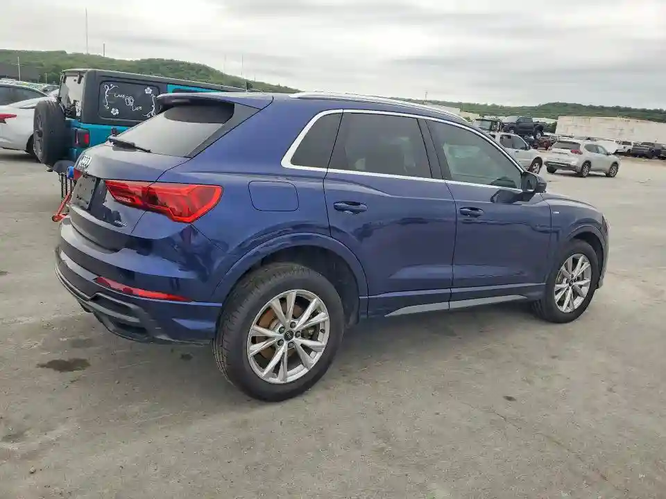 WA1EECF38N1092772 2022 AUDI Q3-2