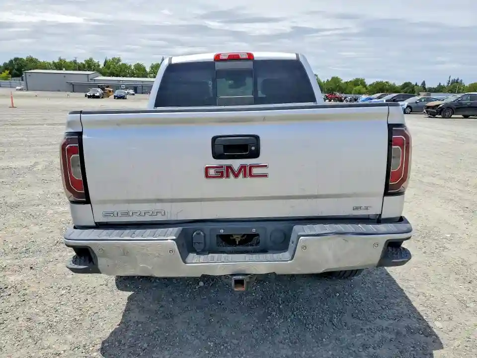 3GTU2NEC1JG637228 2018 GMC SIERRA-5