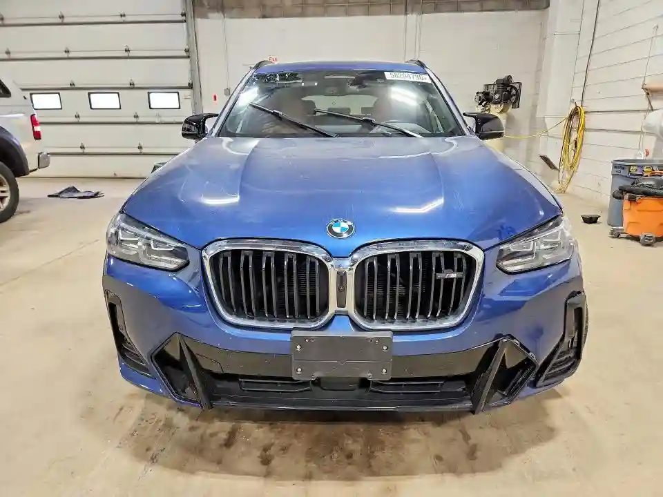 5UX83DP03R9W77994 2024 BMW X3-4