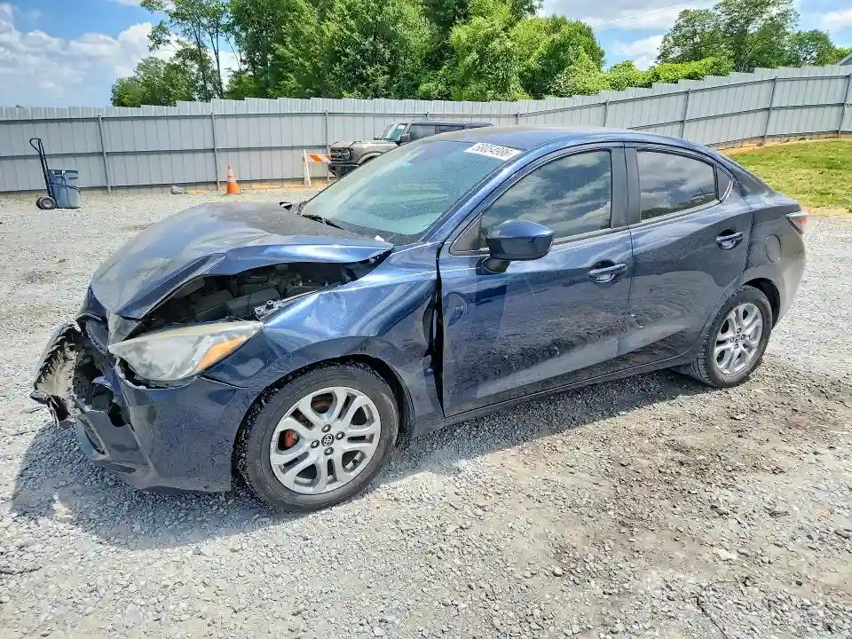 3MYDLBYV9JY300438 2018 TOYOTA YARIS-0