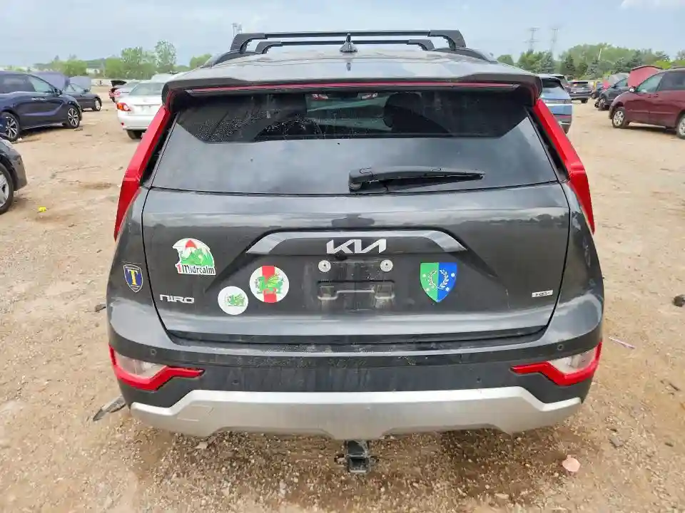 KNDCR3LE4P5038081 2023 KIA NIRO-5