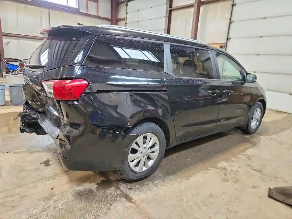 KNDMB5C14H6249942 2017 KIA SEDONA-2