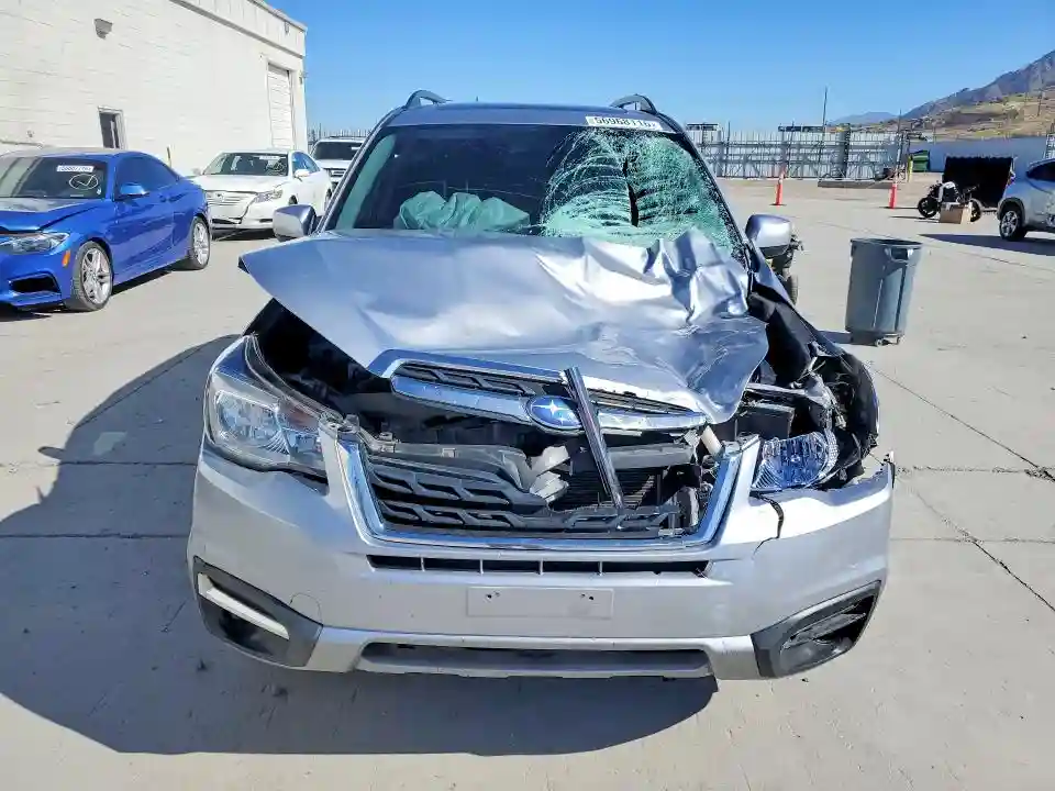 JF2SJAEC2HH513330 2017 SUBARU FORESTER-4