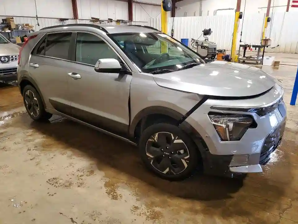 KNDCR3L11S5144638 2025 KIA NIRO-3