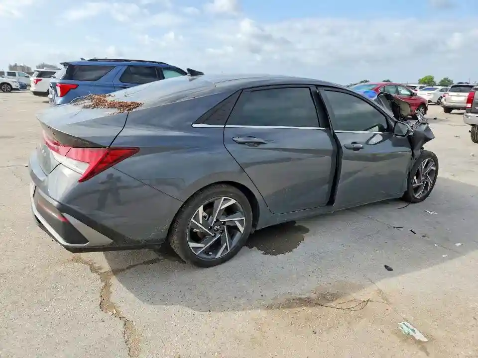 KMHLS4DG9SU975626 2025 HYUNDAI ELANTRA-2
