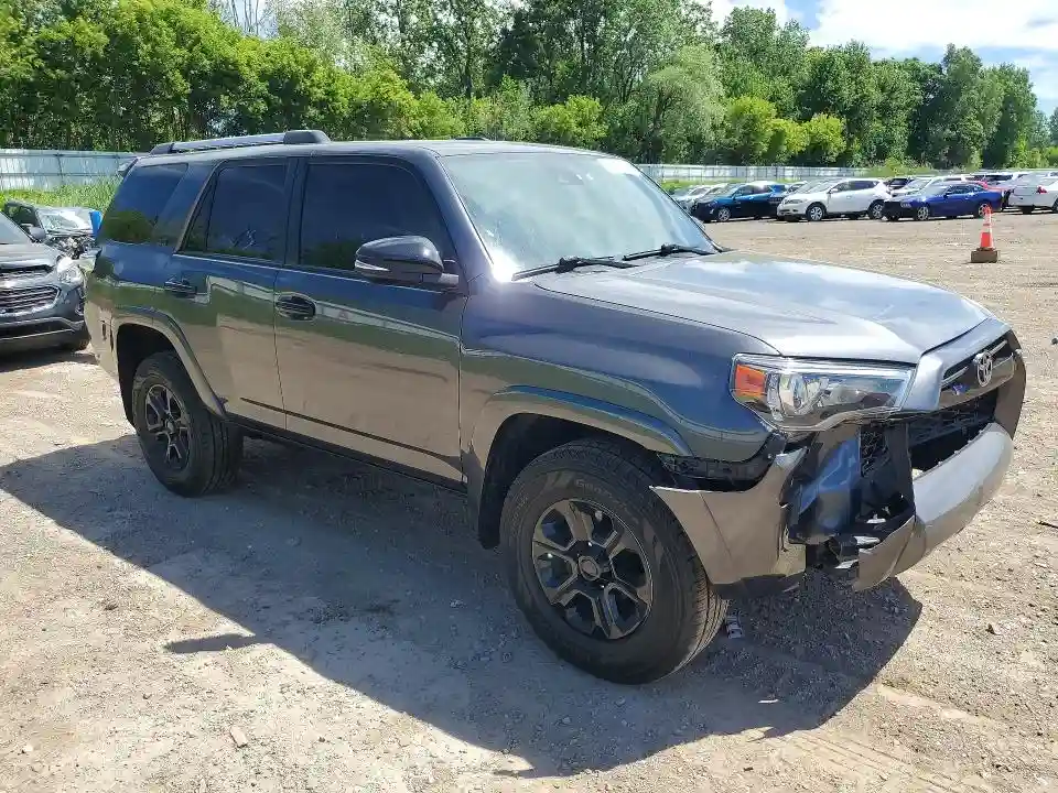 JTENU5JR8N5992852 2022 TOYOTA 4RUNNER-3