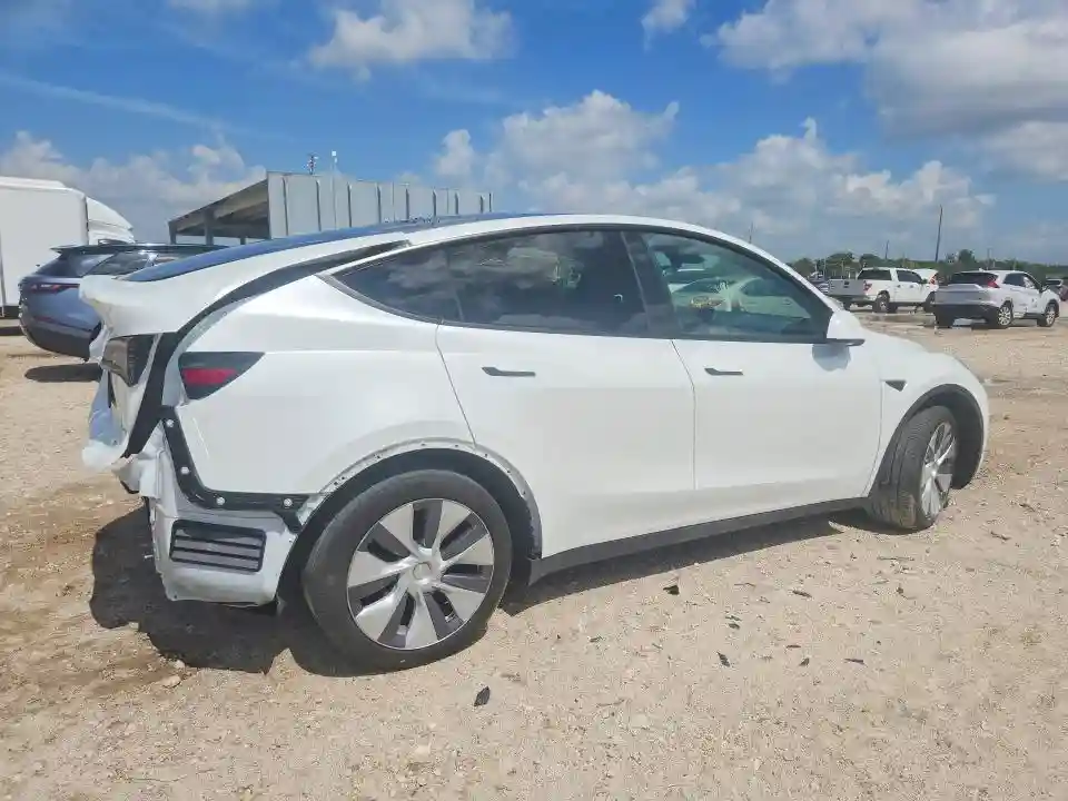 7SAYGDEE0RA246992 2024 TESLA MODEL Y-2