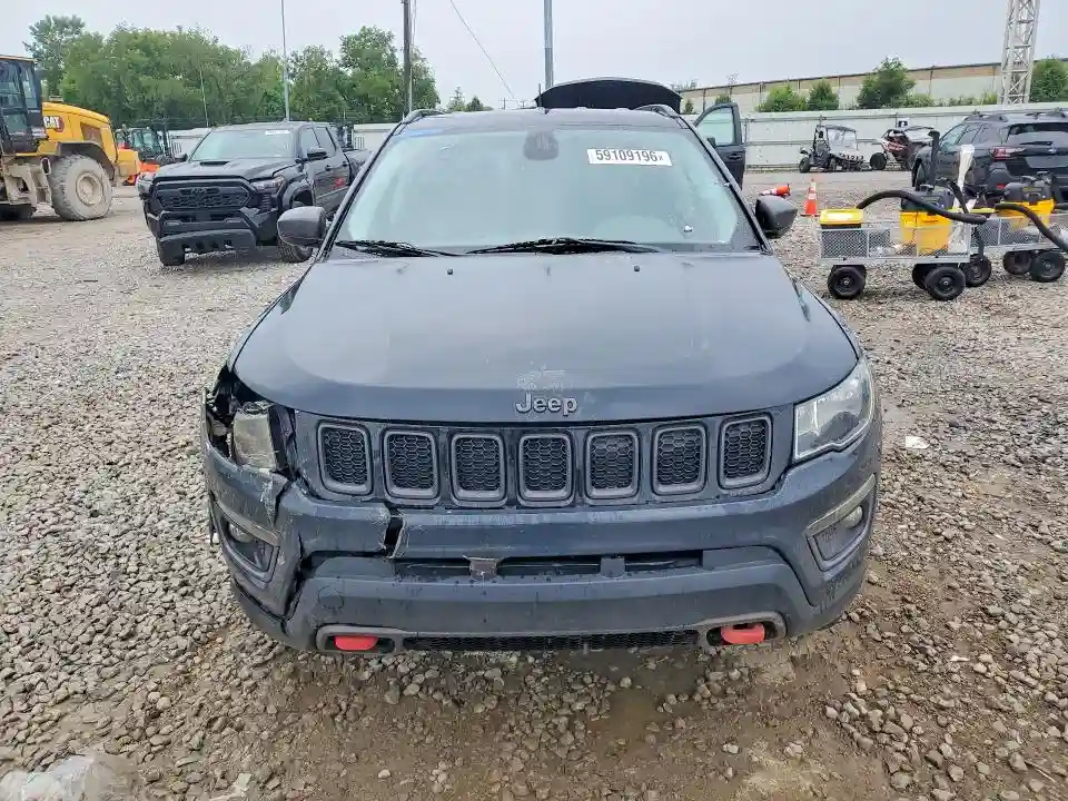 3C4NJDDB7HT597541 2017 JEEP COMPASS-4