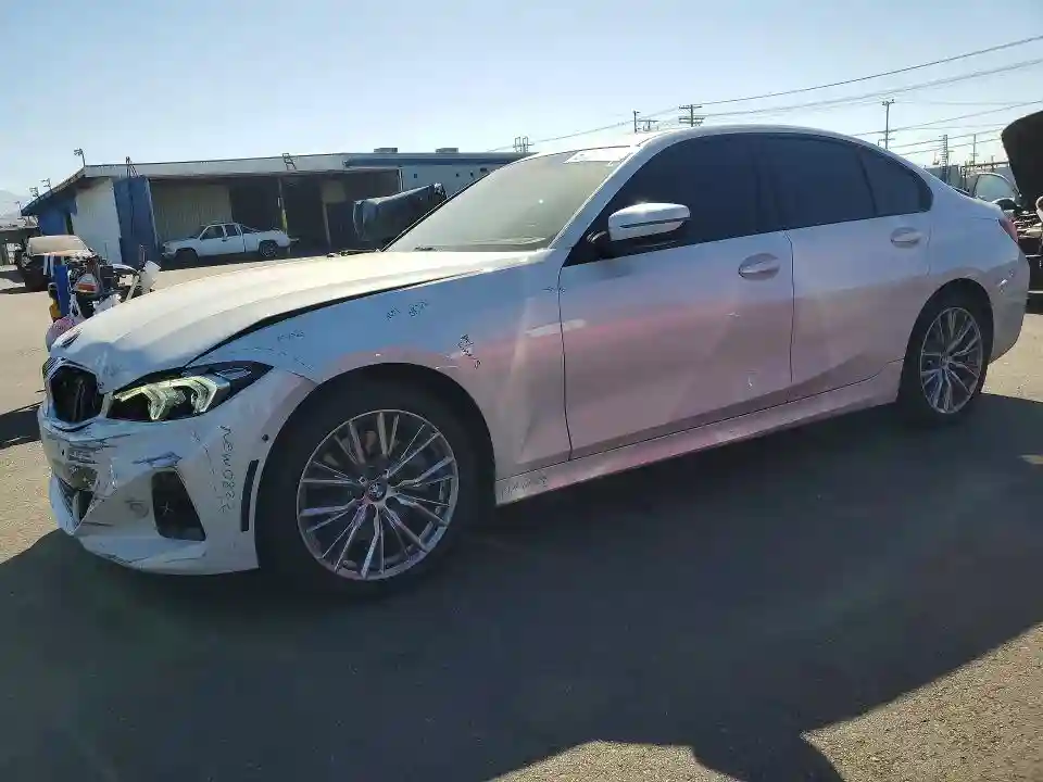 3MW69FF03P8D23739 2023 BMW 3 SERIES-0