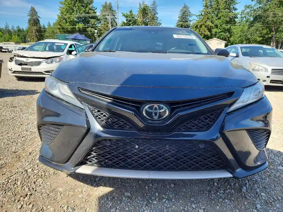 4T1B61HK2JU132878 2018 TOYOTA CAMRY-4