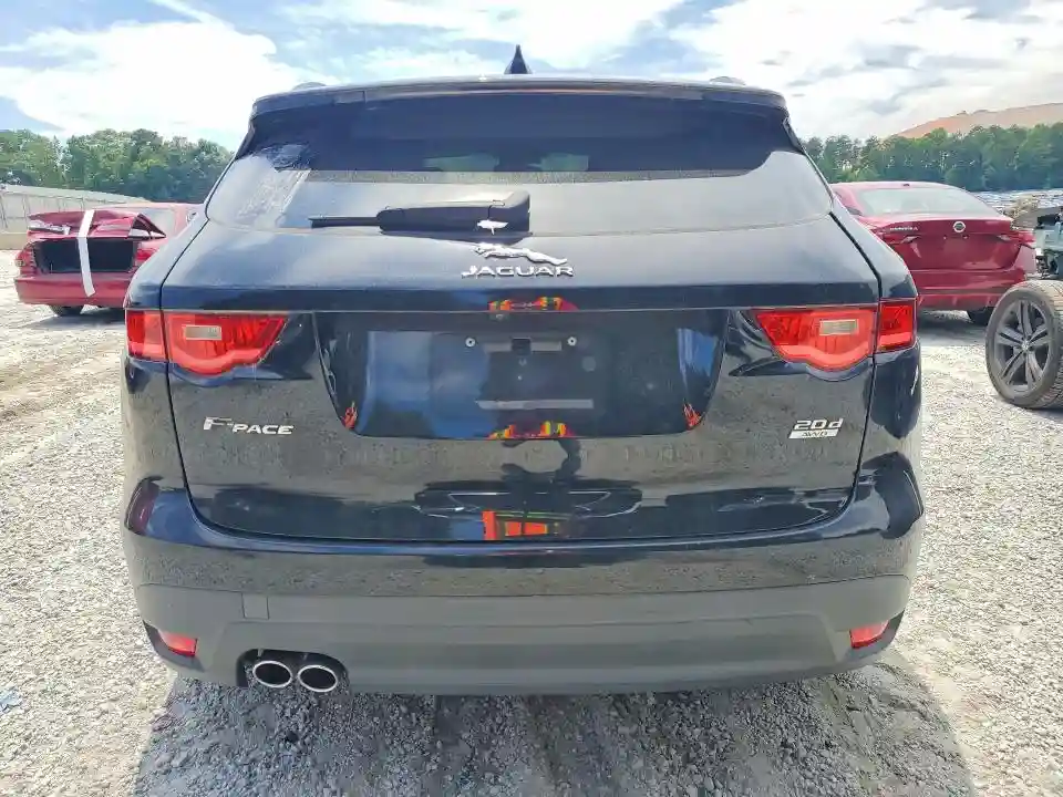 SADCJ2BN3HA097218 2017 JAGUAR F-PACE-5