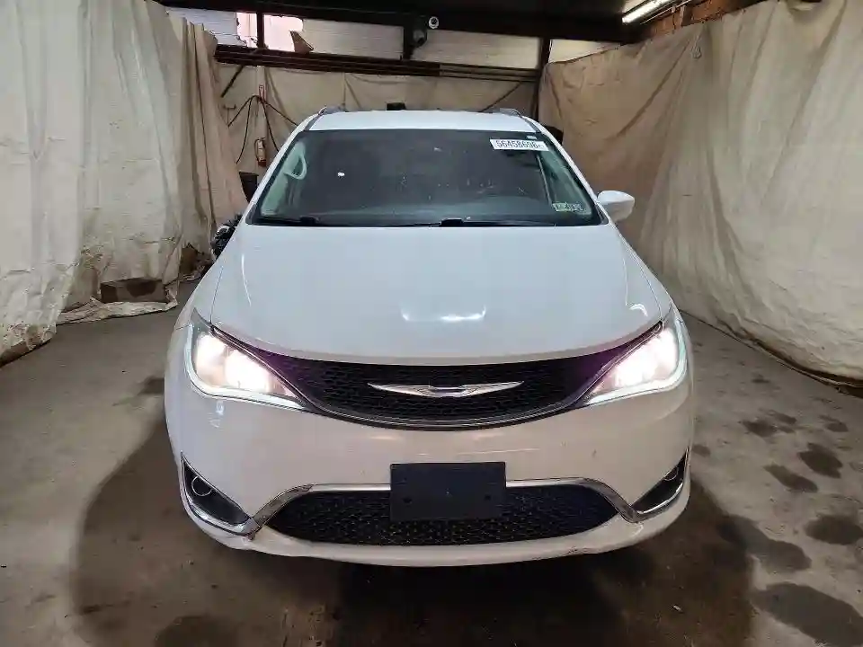 2C4RC1BG7JR149379 2018 CHRYSLER PACIFICA-4
