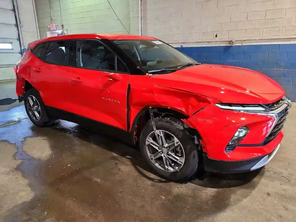 3GNKBHR42TS168069 2026 CHEVROLET BLAZER-3