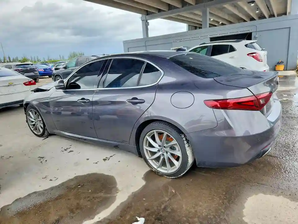 ZARFAMANXK7599319 2019 ALFA ROMEO GIULIA-1