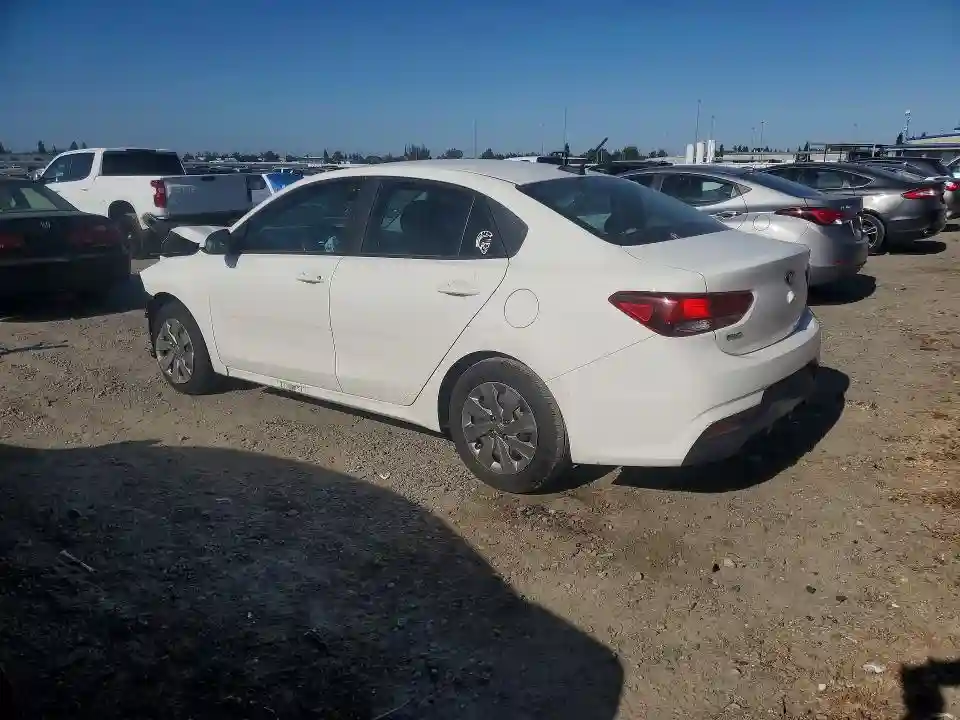 3KPA24AB9JE097245 2018 KIA RIO-1