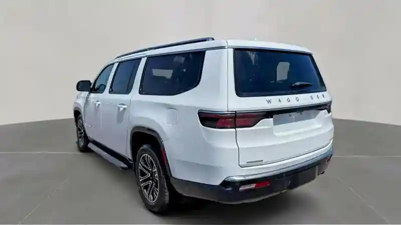 1C4SJSBP9PS557564 2023 JEEP WAGONEER-2