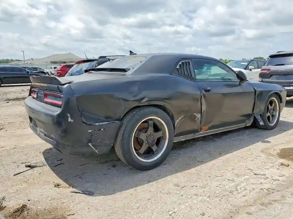 2C3CDZFJ7GH331772 2016 DODGE CHALLENGER-2