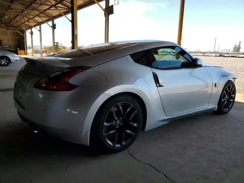 JN1AZ4EH4LM820761 2020 NISSAN 370Z-2