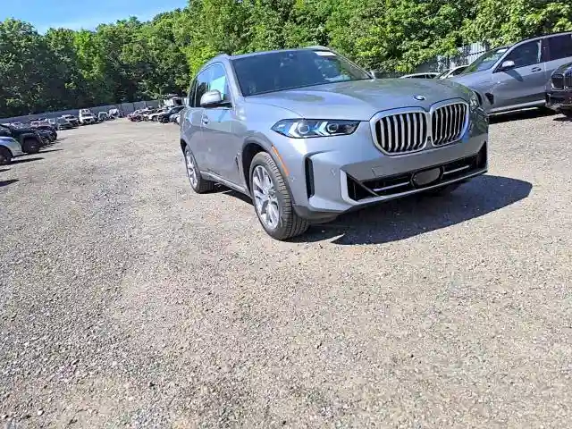 5UX23EU09T9298683 2026 BMW X5-2