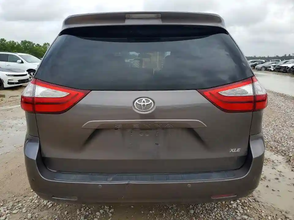 5TDYZ3DC9HS775551 2017 TOYOTA SIENNA-5