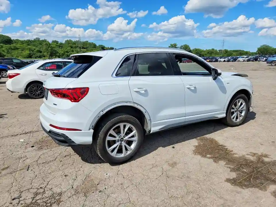 WA1DECF39R1208952 2024 AUDI Q3-2