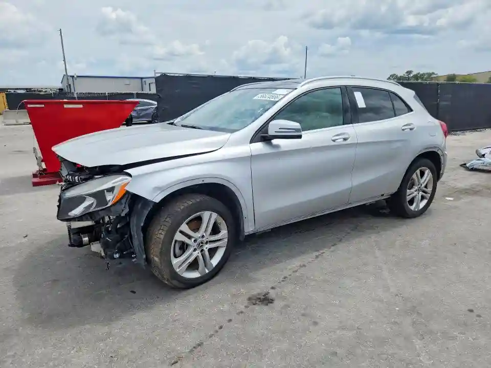 WDCTG4EB2JJ474323 2018 MERCEDES-BENZ GLA-CLASS-0