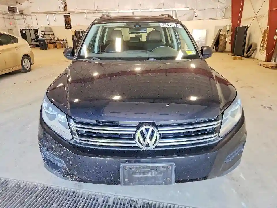 WVGBV7AX3HK000505 2017 VOLKSWAGEN TIGUAN-4