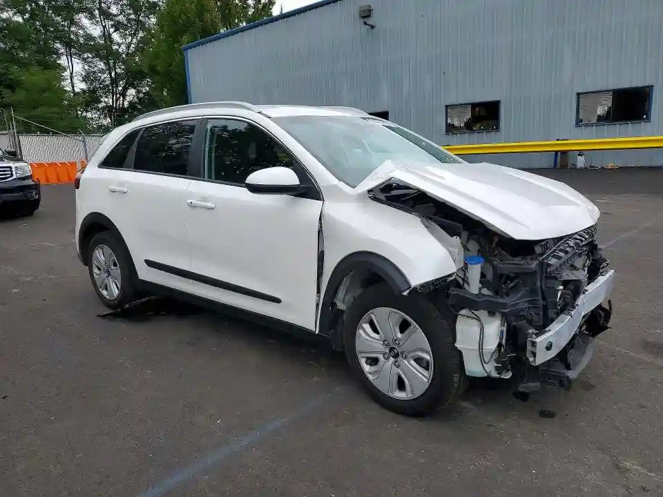 KNDCB3LC7K5264305 2019 KIA NIRO-3