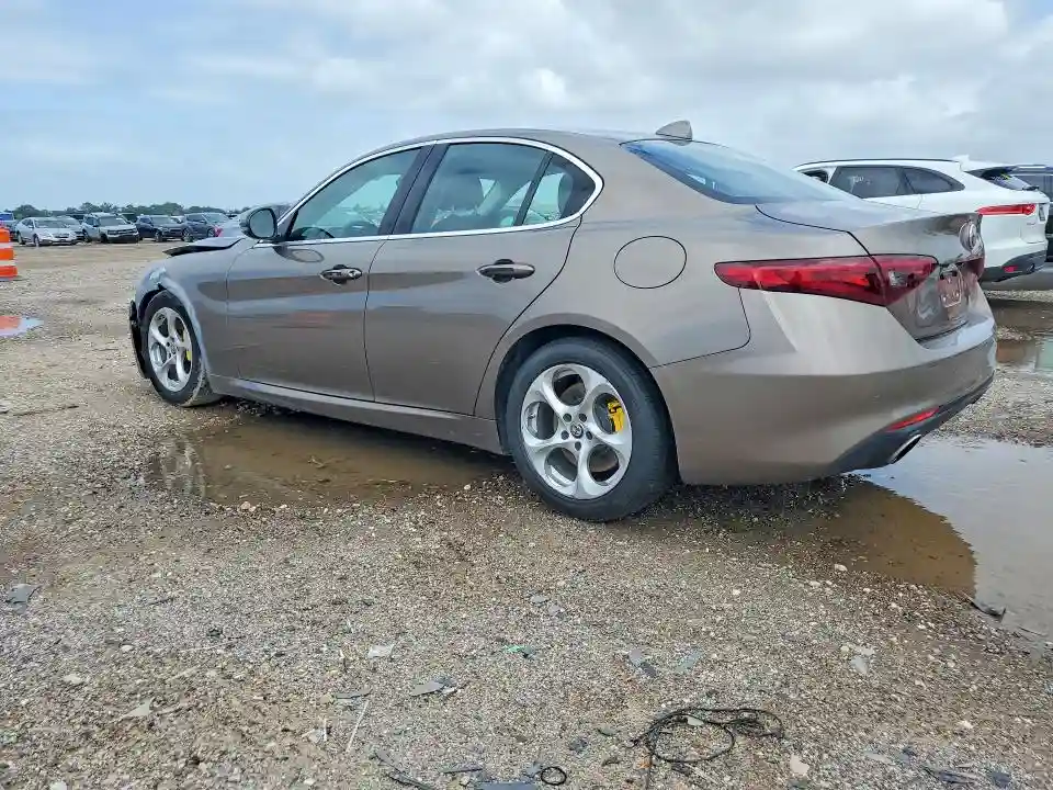 ZARFAMAN1K7600891 2019 ALFA ROMEO GIULIA-1