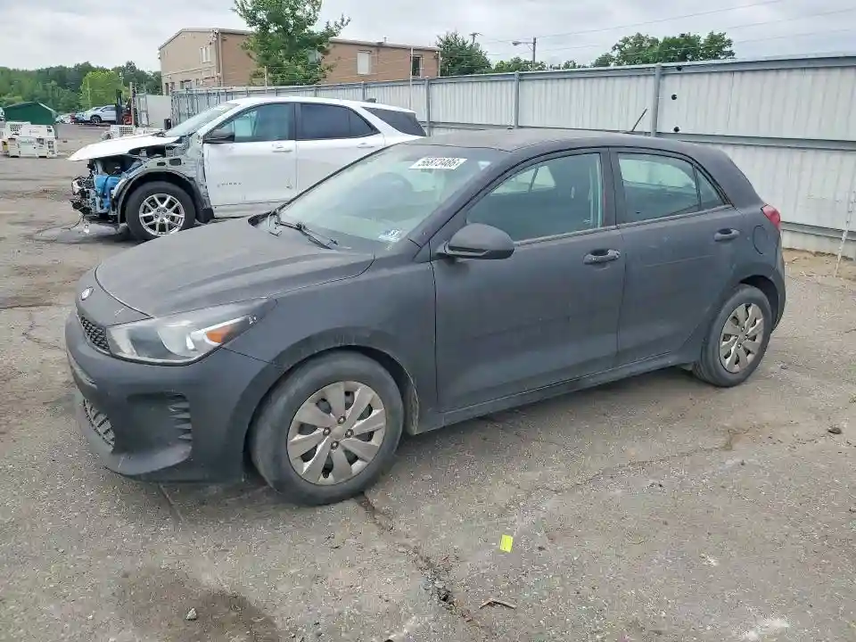 3KPA25AB0JE091663 2018 KIA RIO 5-DOOR-0