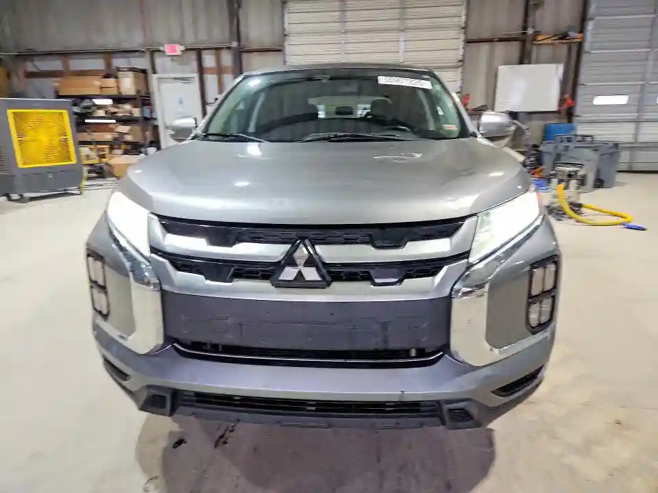 JA4ARUAU3MU025227 2021 MITSUBISHI OUTLANDER-4