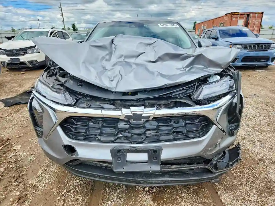KL77LFEP8TC029342 2026 CHEVROLET TRAX-4