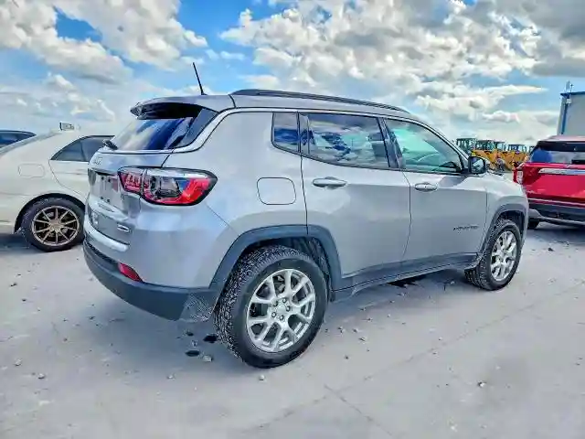 3C4NJDFN7PT533909 2023 JEEP COMPASS-2