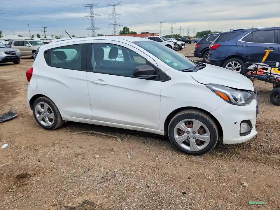 KL8CA6SA7KC719484 2019 CHEVROLET SPARK-3