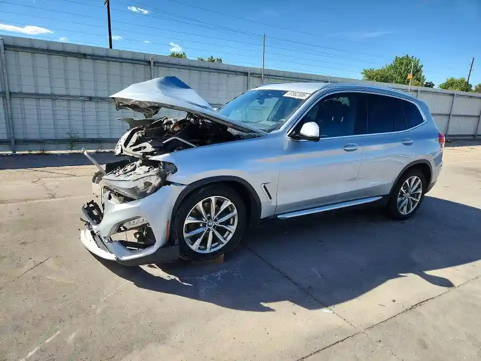 5UXTR9C53KLE13340 2019 BMW X3-0